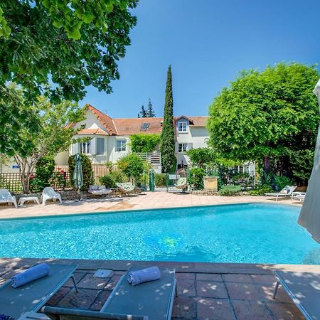 Logis Hotel Le Blason De Provence Monteux Exterior photo